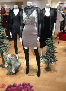 女装品牌推荐与日用百货销售，打造品质生活新体验